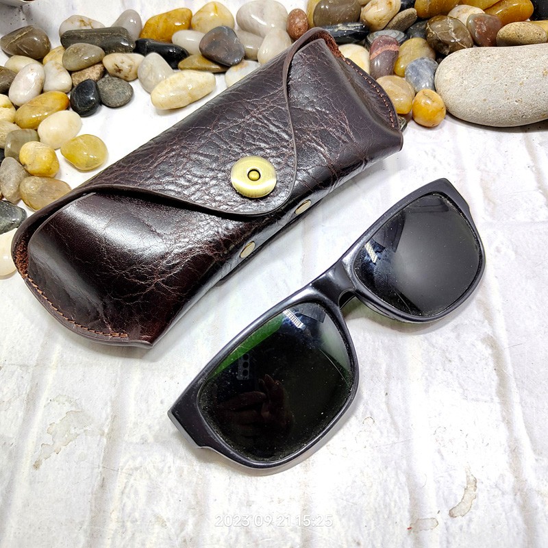 Blongk Casing Kacamata Tas Pin - Men Accessories Box ulasan dan harga