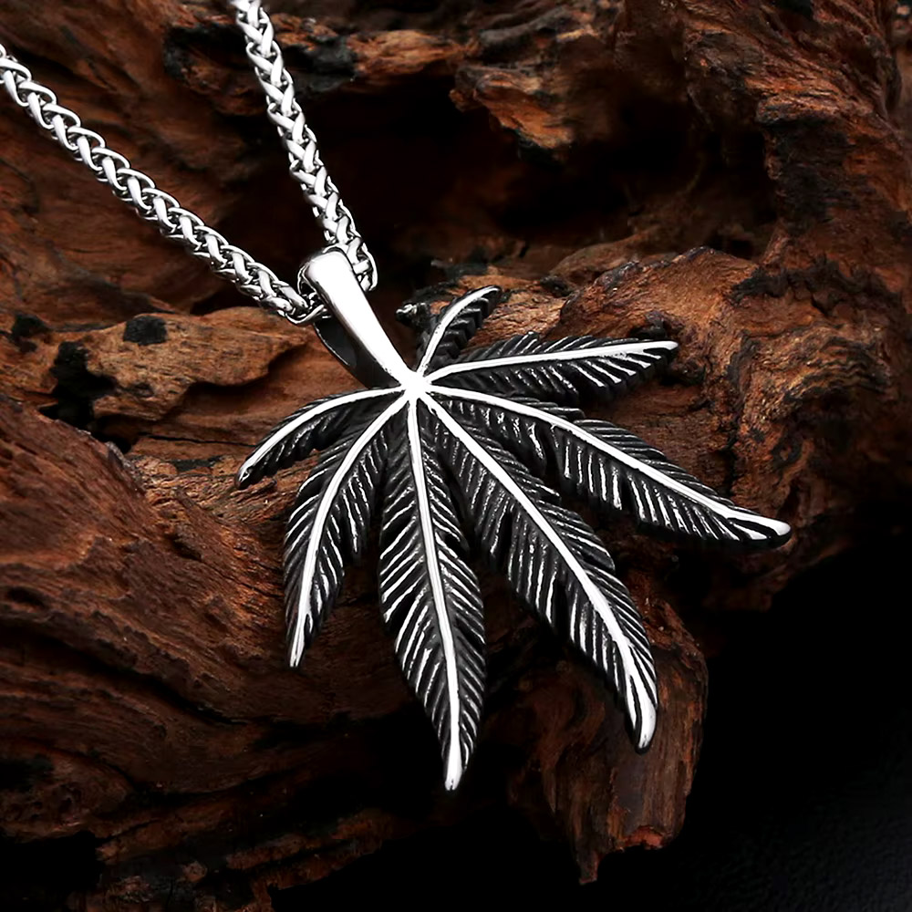 Kalung Liontin Daun Rami Gelap - Men'S Vacation Accessories ulasan dan harga